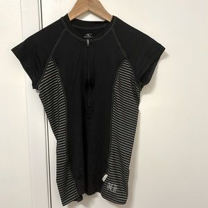 O’Neill UV cap short sleeve sun protection sun shirt rash guard size 6, 8